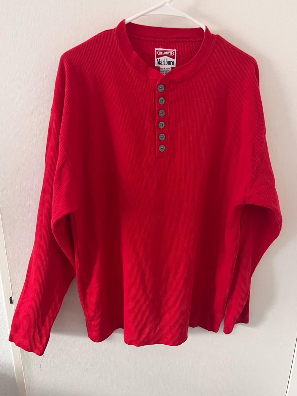Vintage Marlboro Red Ribbed Henley Thermal Long Sleeve Shirt Men’s Size Large